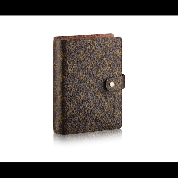 Louis Vuitton Handbags - NWT Louis Vuitton Medium Ring Agenda